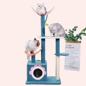 arbre à chat avec niche
