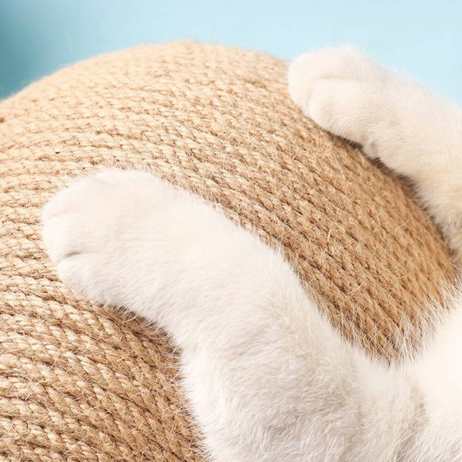 jouet en sisal pour chat avec support