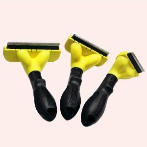 brosse jaune pour chat