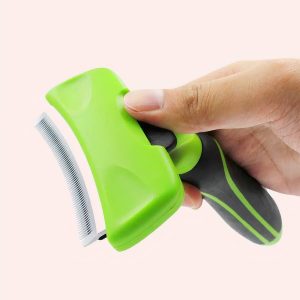 brosse à poils vert pour chat