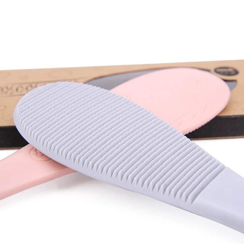 brosse ergonome chat