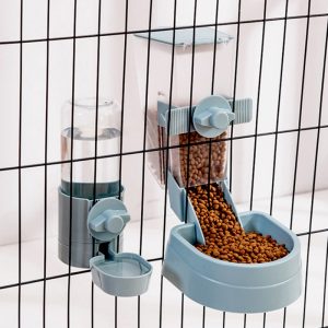 distributeur de croquettes suspendu pour chat